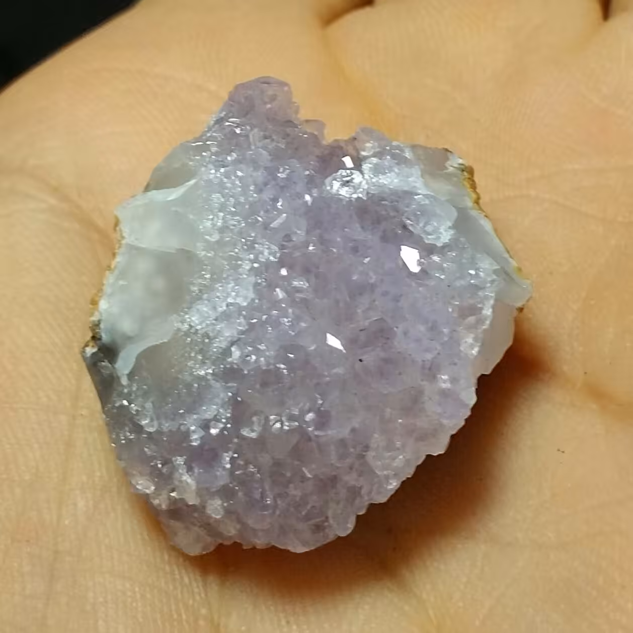 سنگ راف حبه شده آمتیس پر رنگ بسیار زیبا دیدنی کاملا طبیعی شاهکار خلقت خااااص و بی نظیر
کد 7924