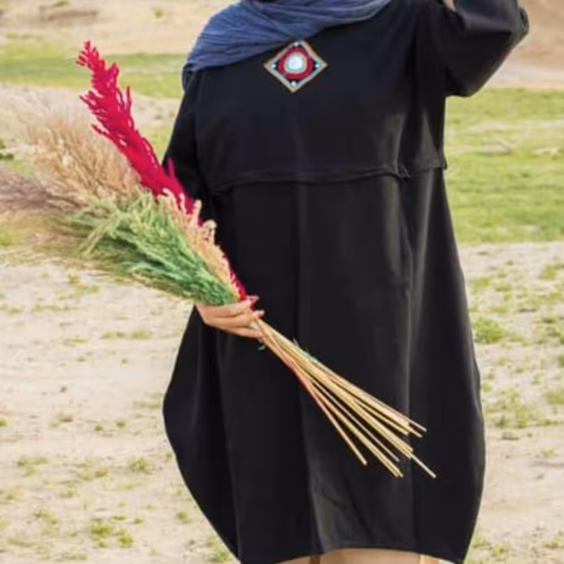 طرح سنتی قد 109 رنگ مشکی و سفید تمام نخو الیاف طبیعی 