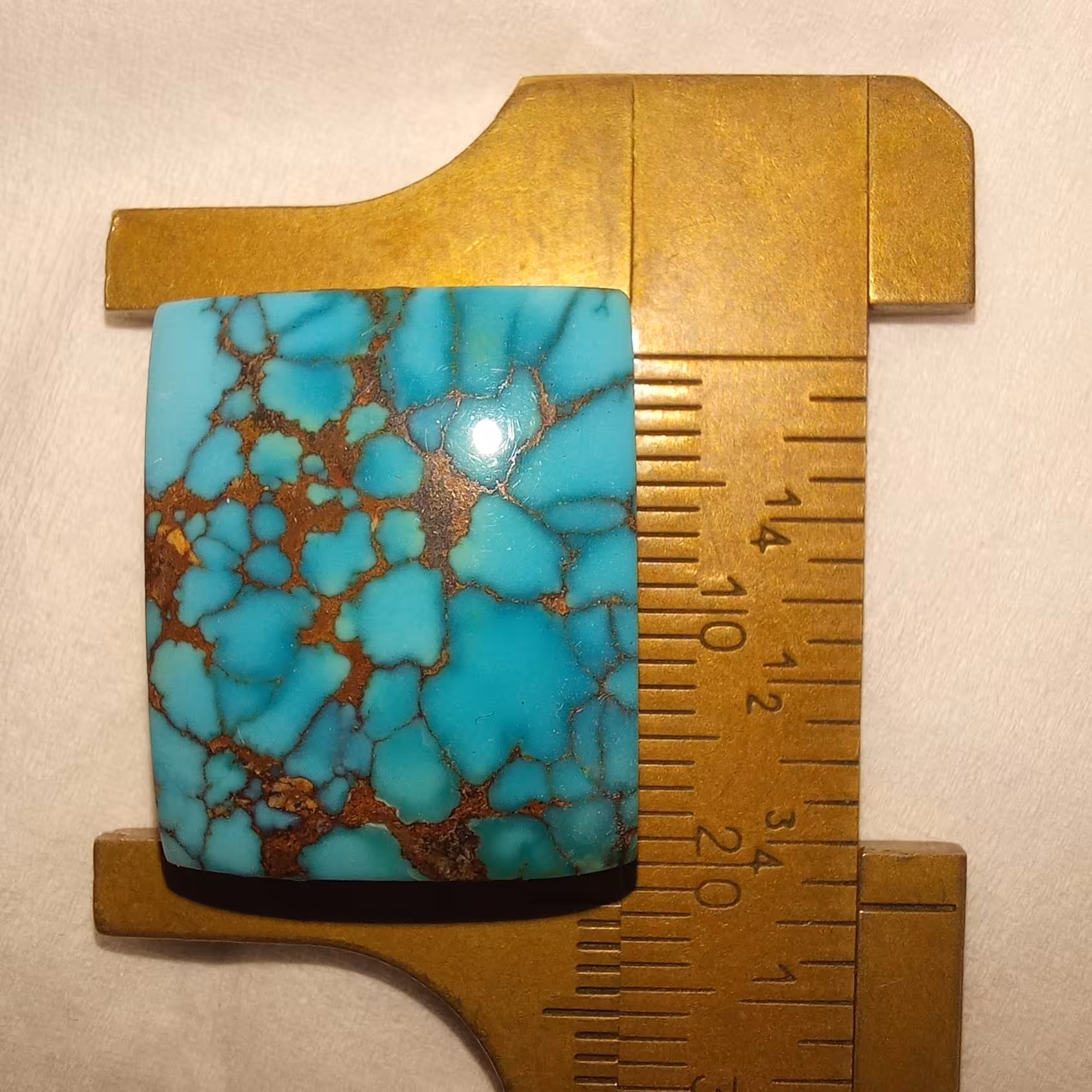 فیروزه چهار گوش خوش نقش و خوش رنگ مناسب انگشتر