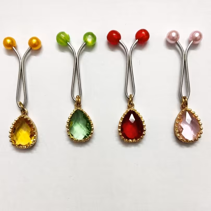 گیره روسری کریستالی با گیره استیل برند دینا 