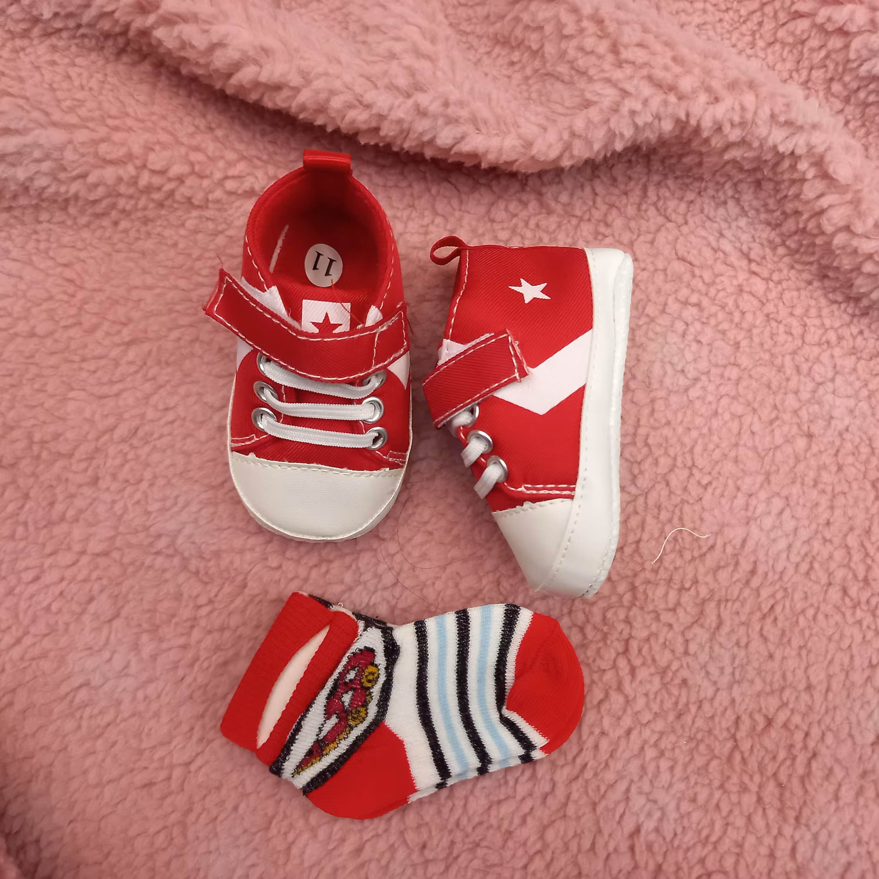 پاپوش نوزادی جوراب دار در رنگ و طرح های متنوع شماره26