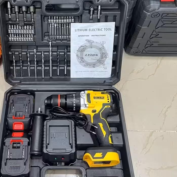 دریل شارژی 
مارک دیوالت
DCD777
موتور براشلس
مدل88 (36 ولت واقعی)
