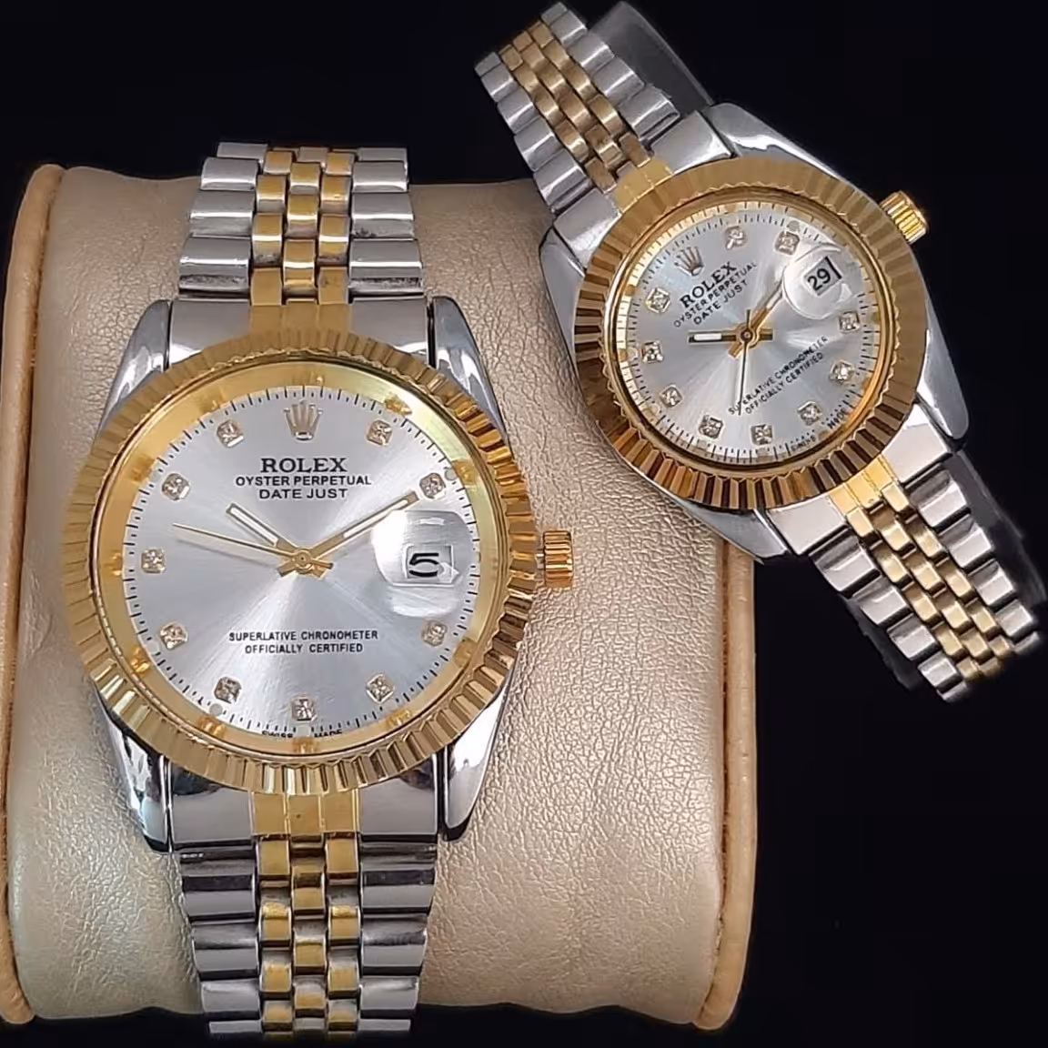 ست ساعت رولکس  زنانه و مردانه با هم بنداستیل دورنگ نقره ای طلایی صفحه سفید. شیشه ذره بینی
