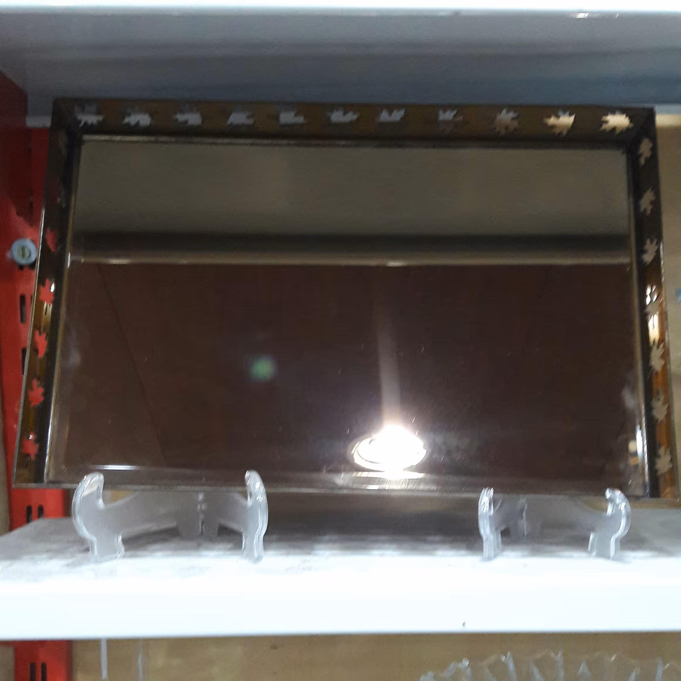 سینی تک  کف اینه ای پایه دار   چهارگوش بزرگ مطابق عکس  درجه 1 جنس فوق سخت ،  رنگ 100 % ثابت