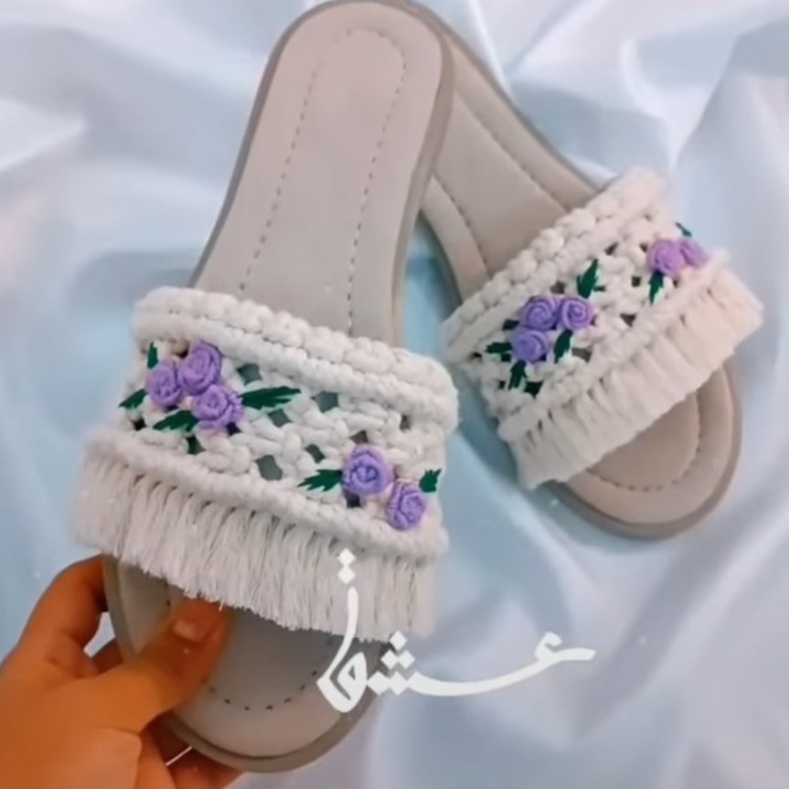 صندل مکرومه گلدوزی شده (ساحل مکرومه). سایز موجود37و38،قابل سفارش درطرح و رنگ دلخواه