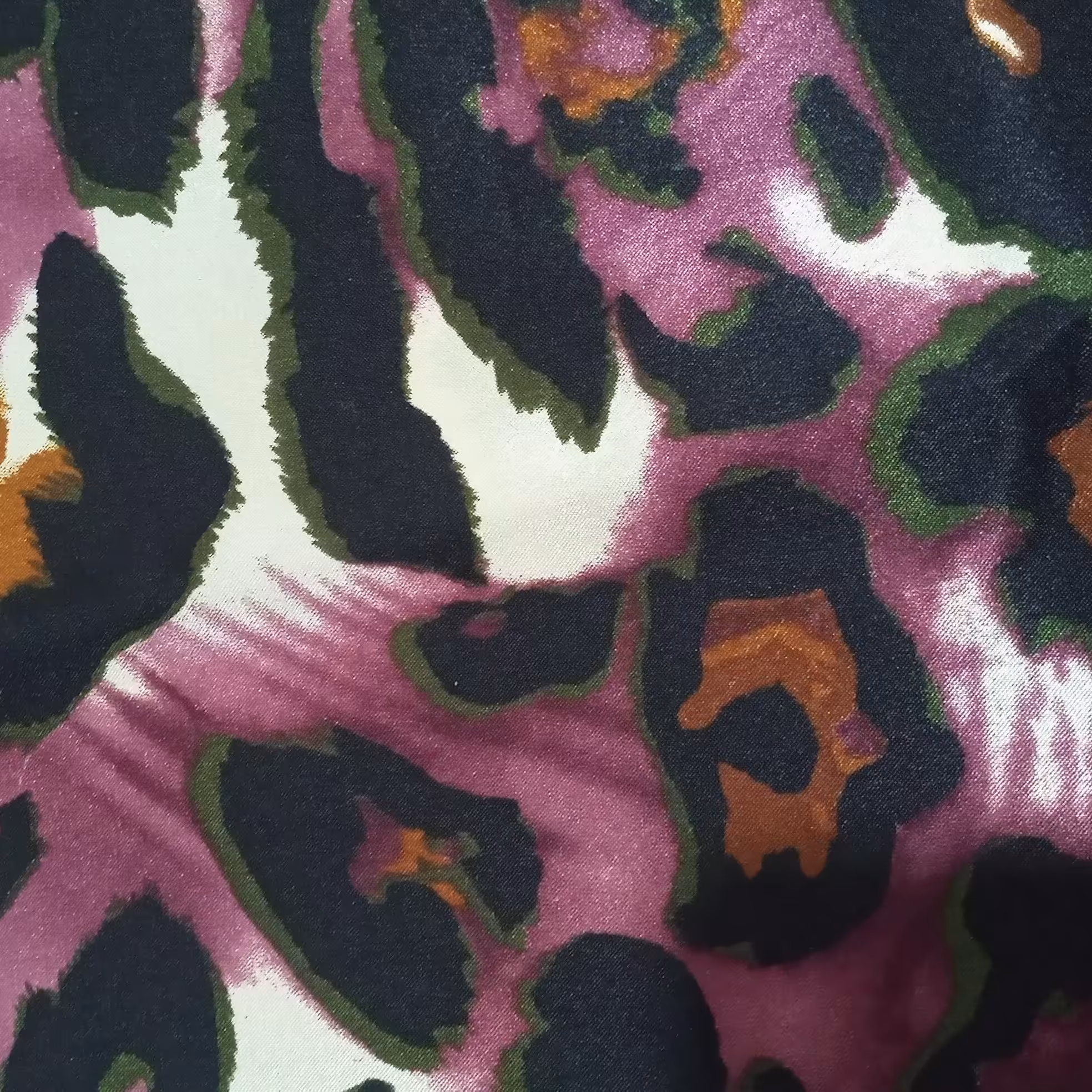 پارچه لباسی ساتن کد2