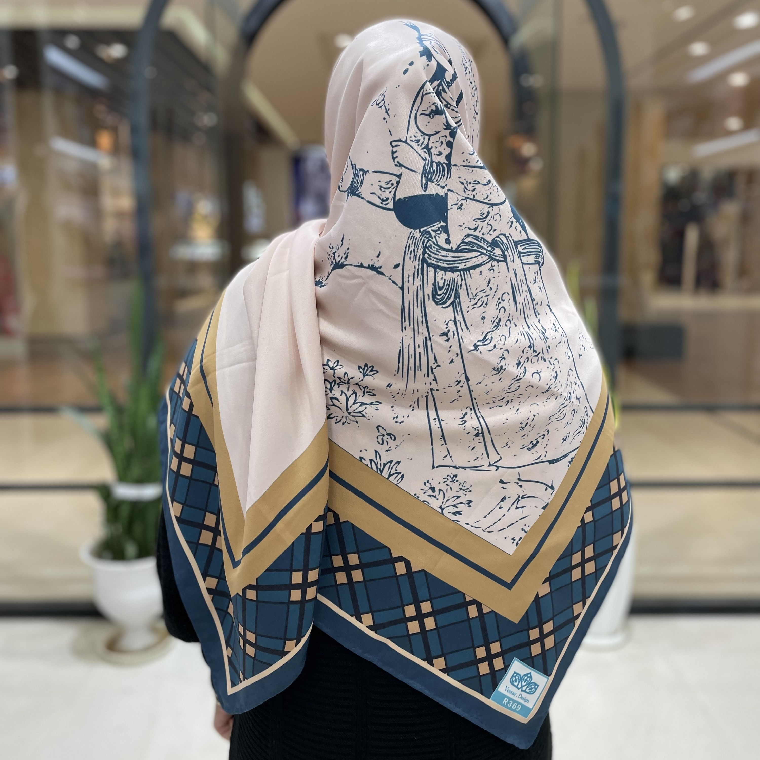 روسری نخی با کیفیت مناسب چهار فصل سایز 140 در 140