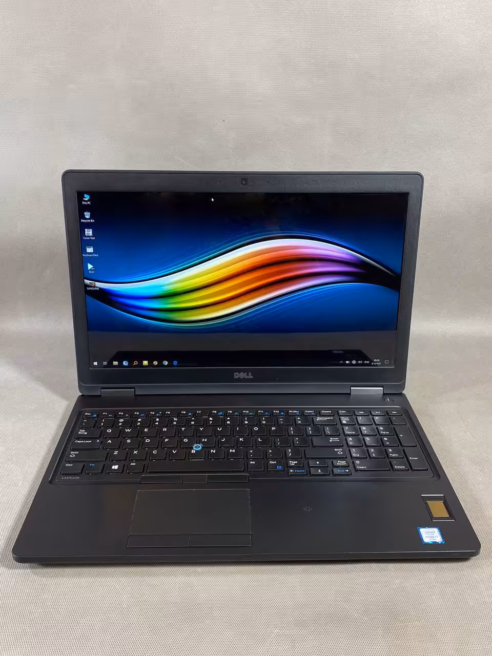 لپ‌تاپ DELL مدل Latitude E5580 i5 6TH | مفیدیار مشاوره و خرید لپ تاپ و کامپیوتر با بهترین قیمت