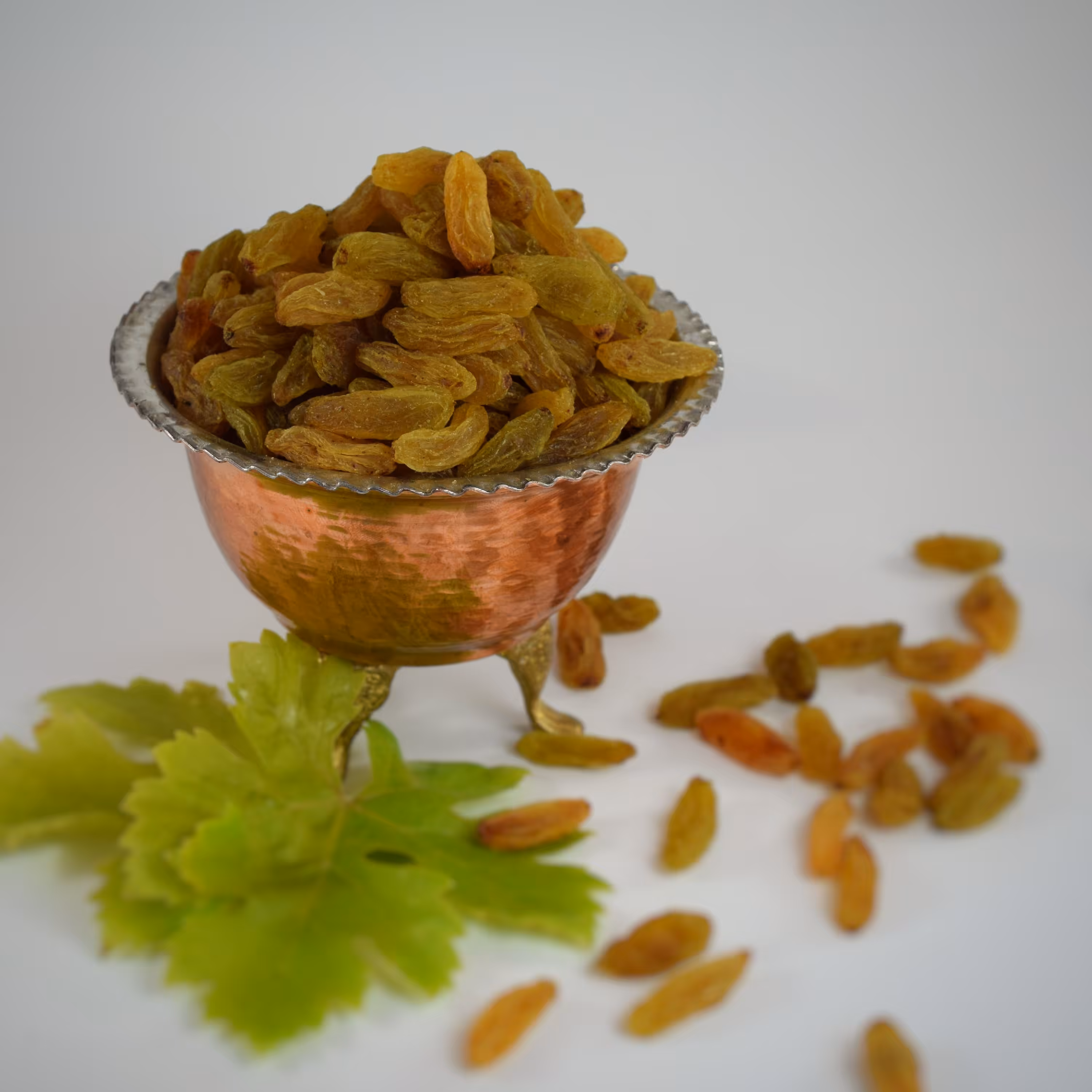 کشمش سبز قلمی کاشمر 500 گرمی