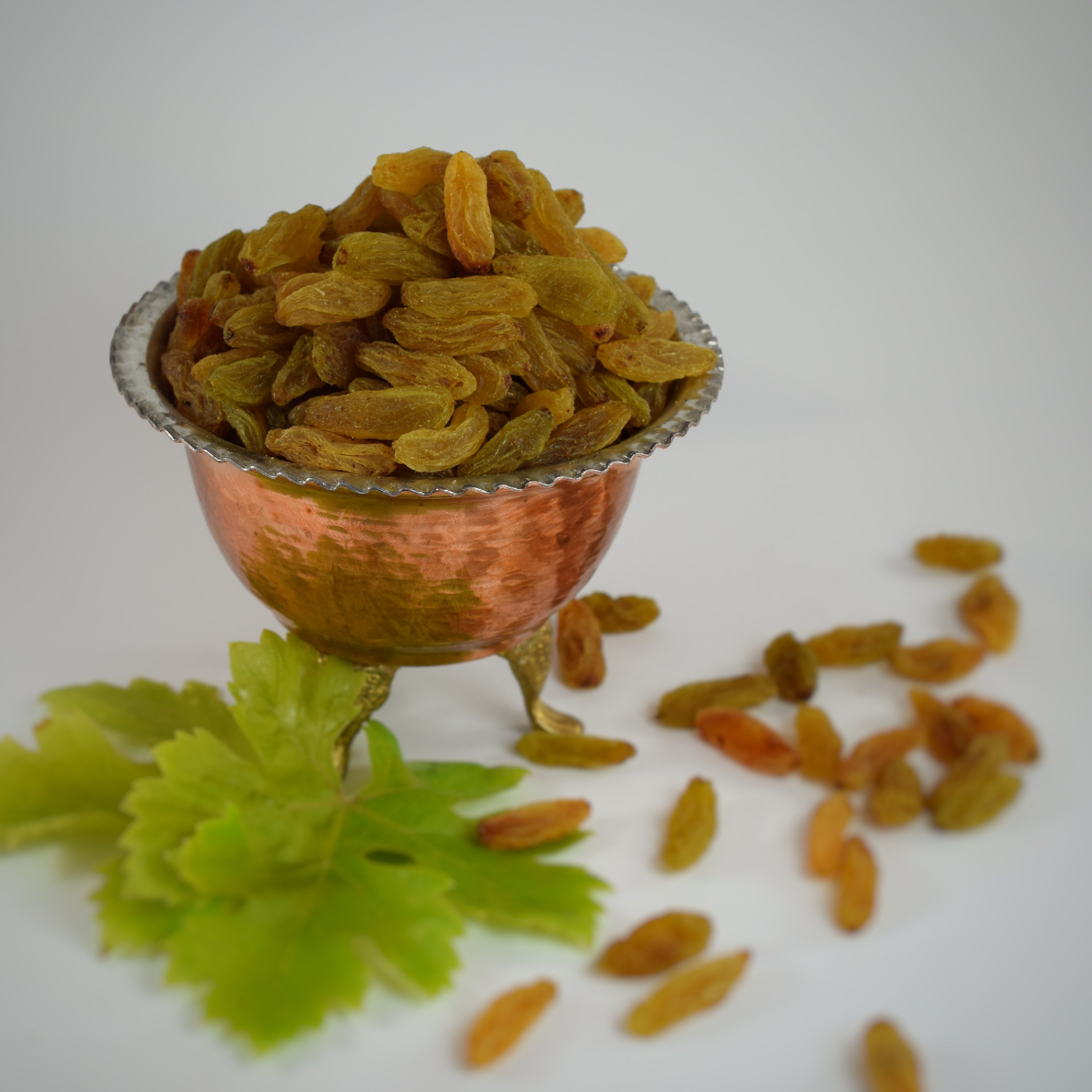 کشمش سبز قلمی کاشمر 500 گرمی