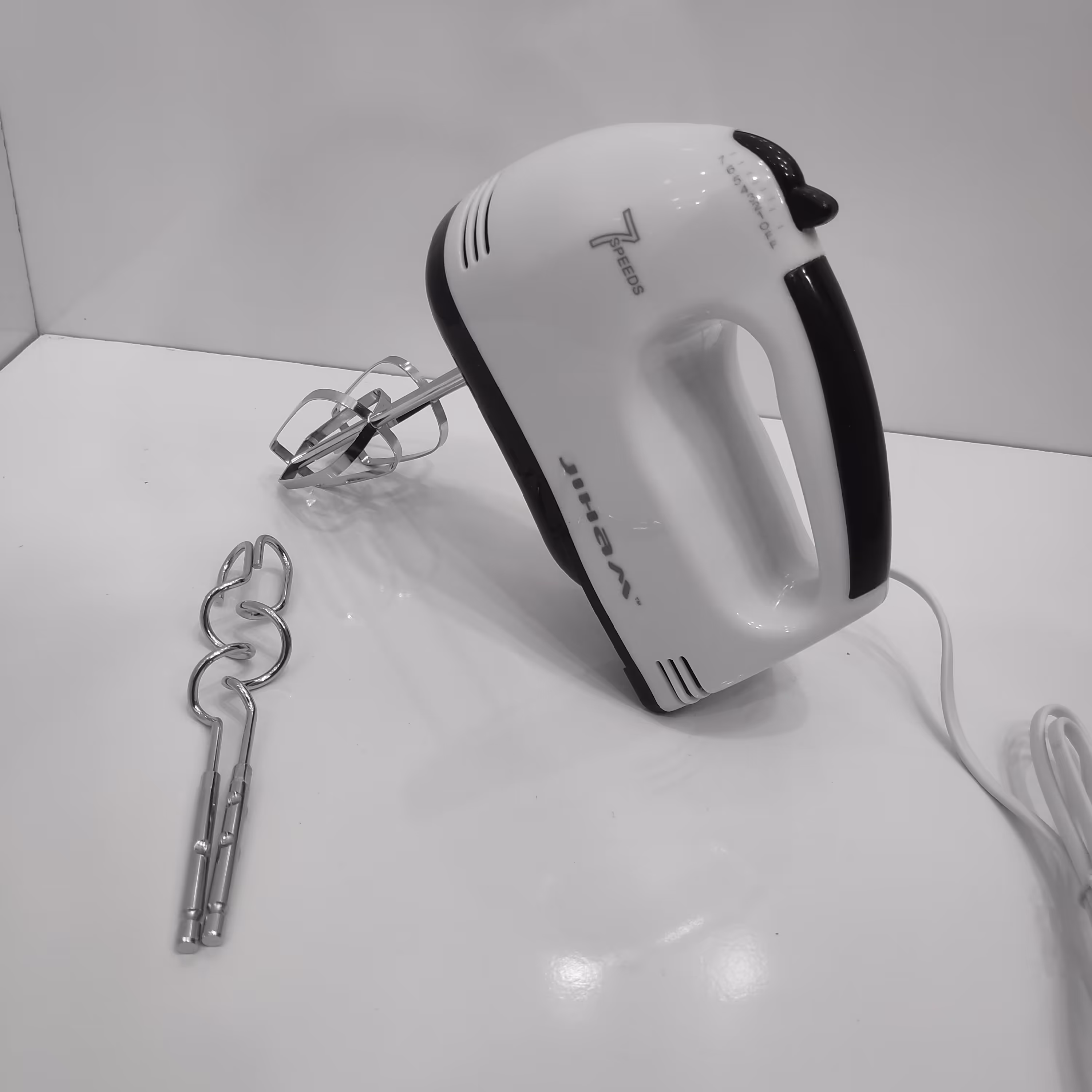 همزن دستی اسکارلت بسیار باکیفیت و بادووام تحت لیسانس چین