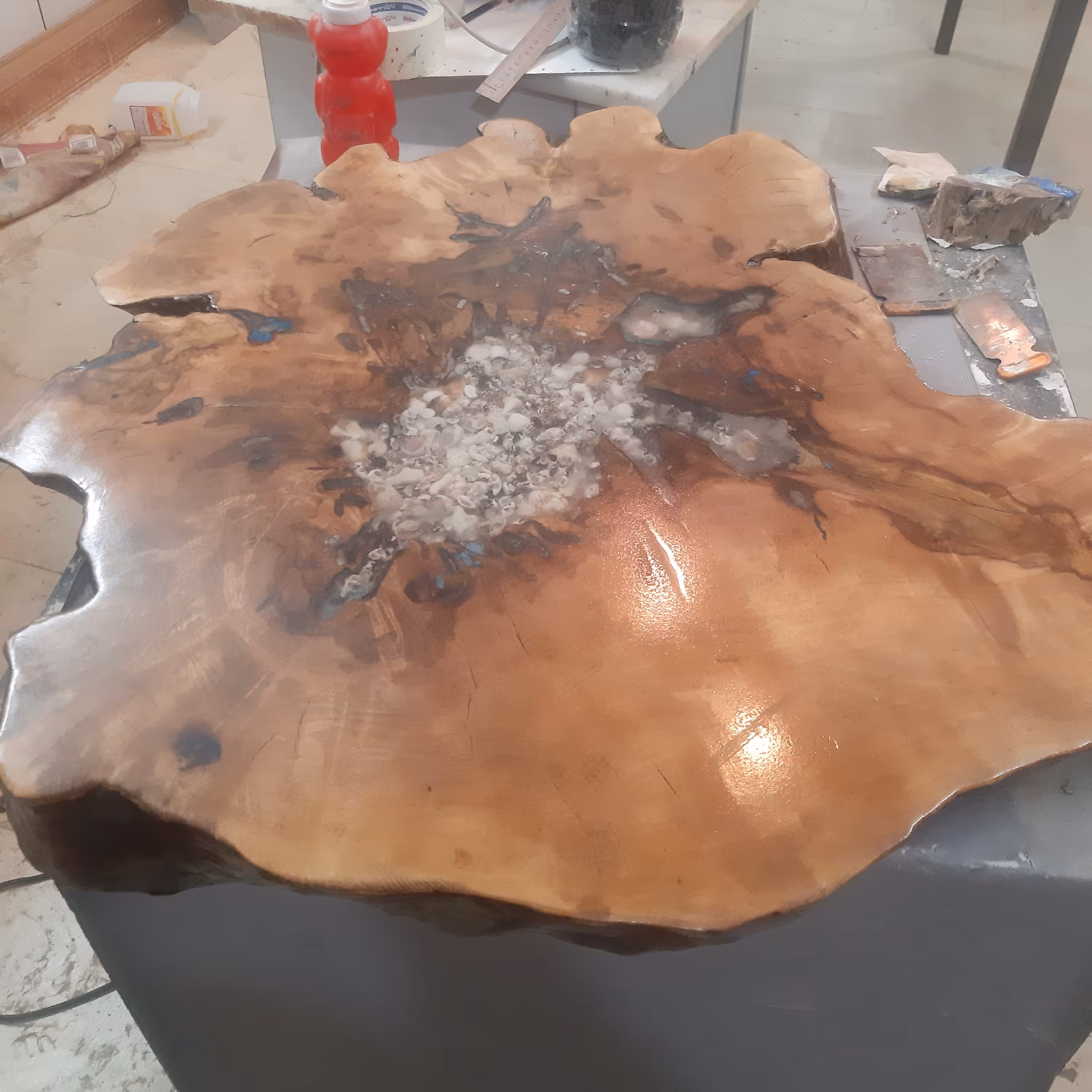 میز جلومبلی   75 در 60در 6 سانت  وزن 40 کیلو 