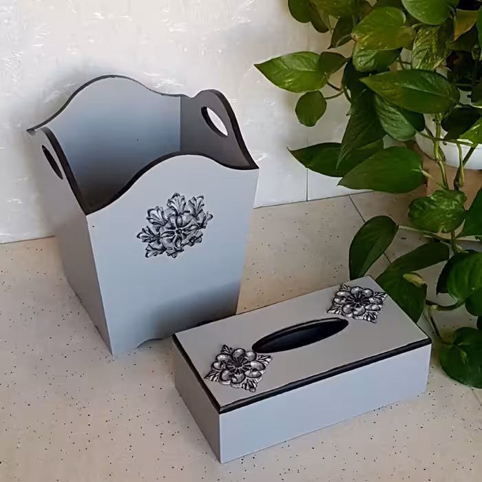 ست سطل و جادستمال به رنگ طوسی روشن و طرح نما منبت