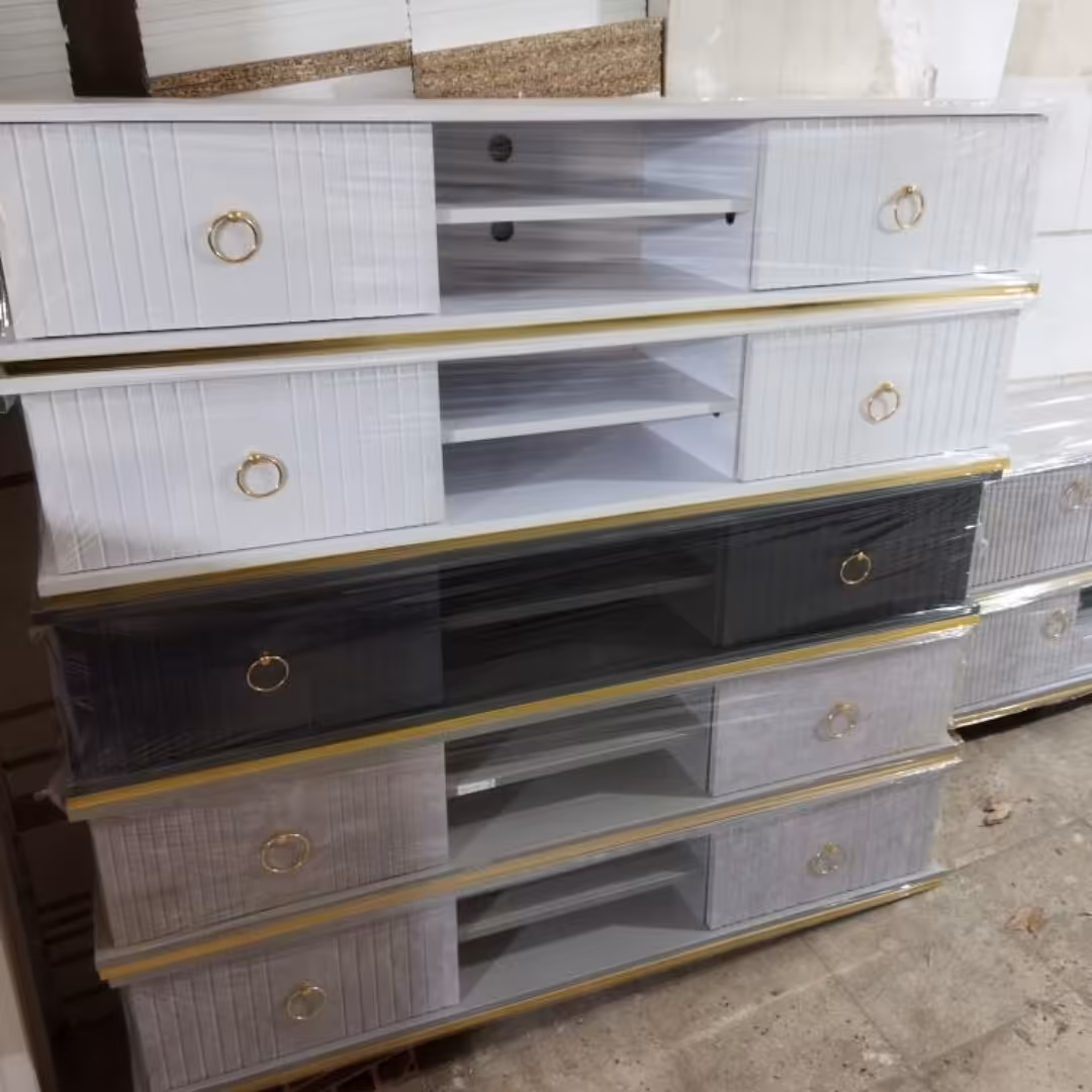 میز تلویزیون مدل 115(هزینه ارسال بر عهده مشتری است)