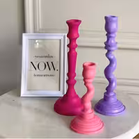 شمعدان پیچی در 3سایز  رنگبندی دلخواه قیمت عالی با تخفیف ویژه گذاشته شده 