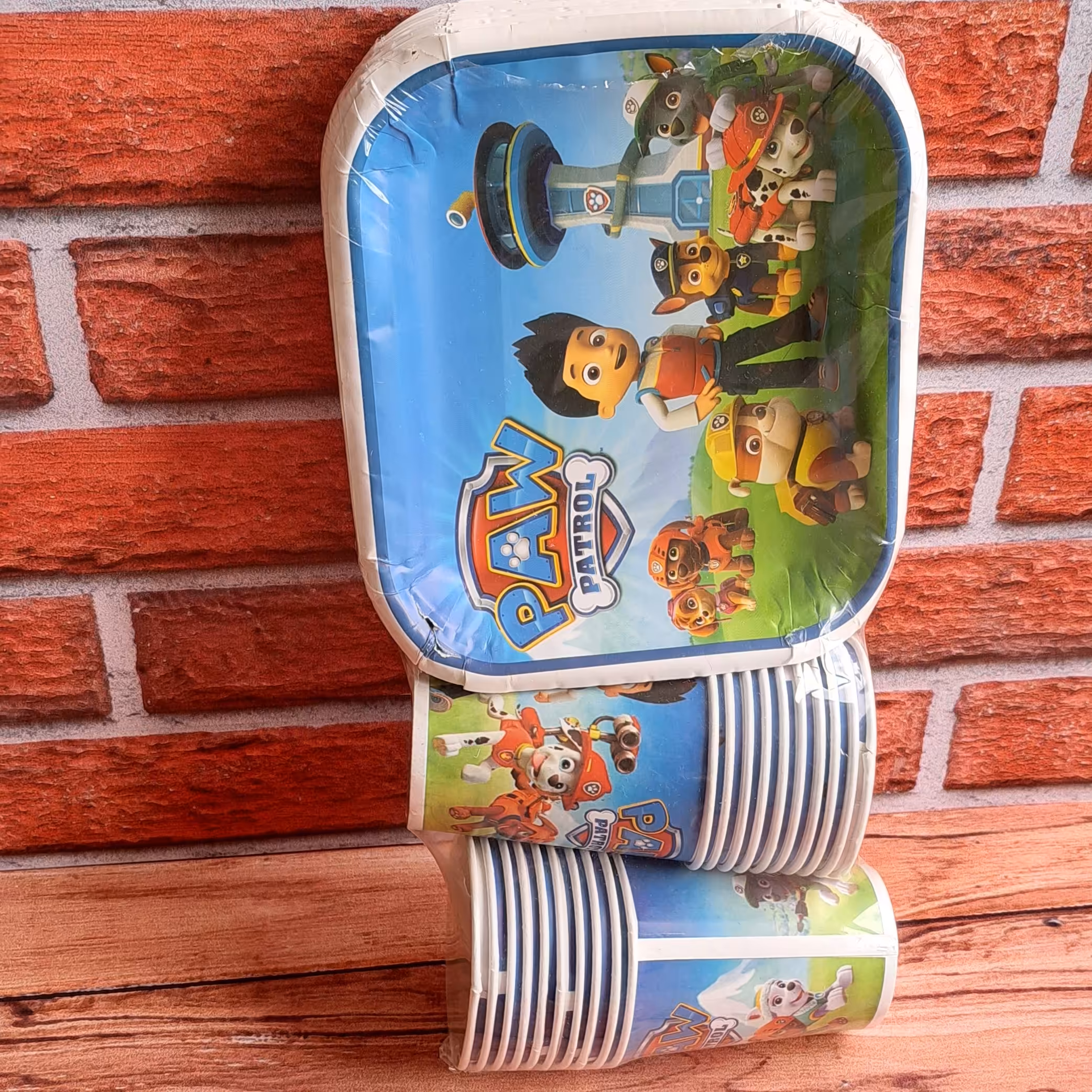 تم تولد پسرانه سگ های نگهبان پسرانه 83 تیکه مناسب 20 نفر 