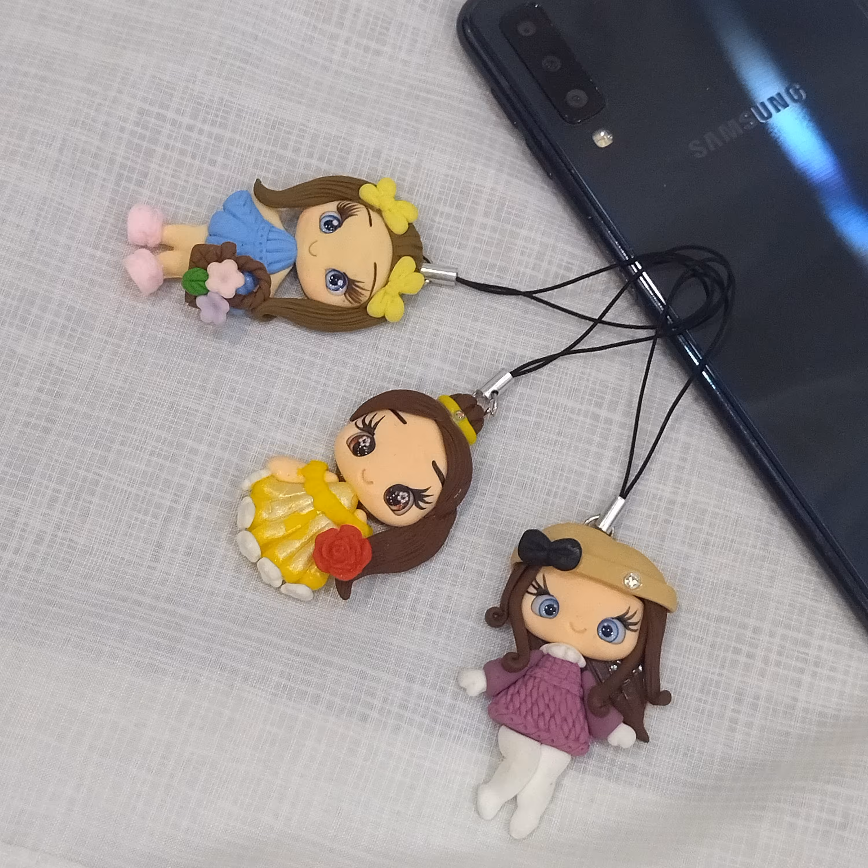 آویز گوشی و فلش عروسکی