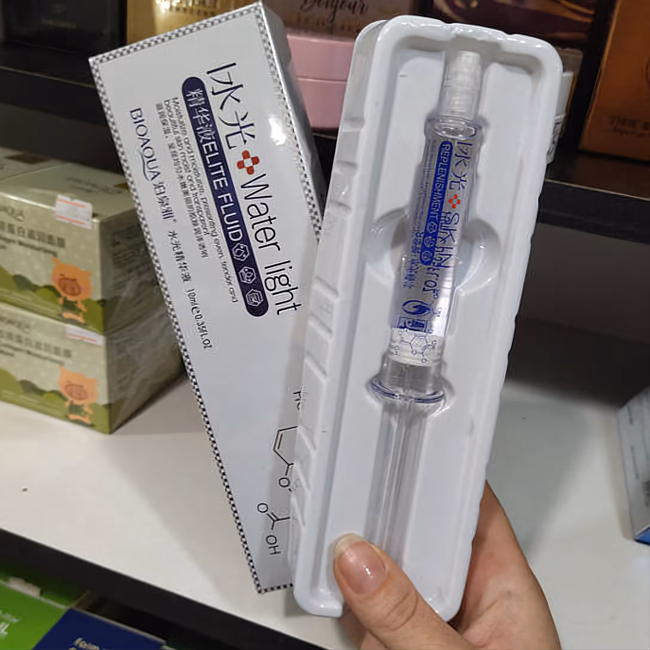 سرم جوانسازی پوست بیوآکوا مدل Water Light
