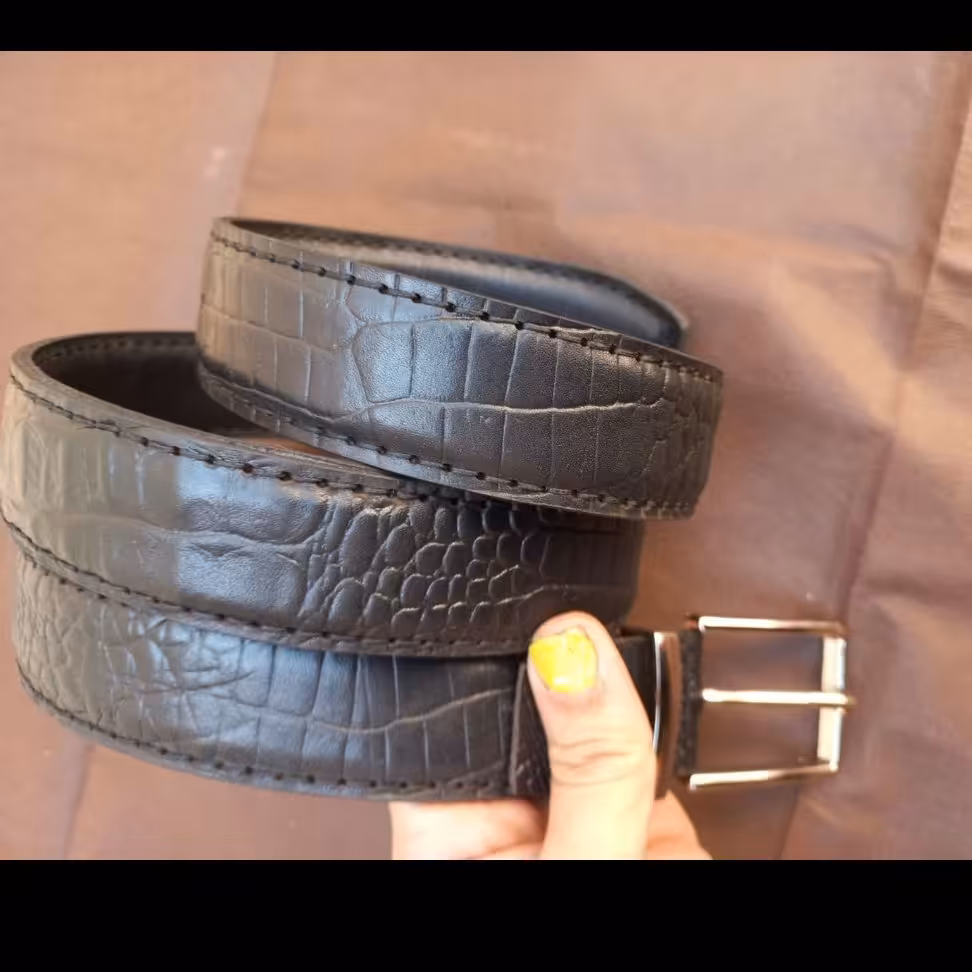 کمربند چرم طبیعی دست دوز قابل اجرا در رنگ های مختلف