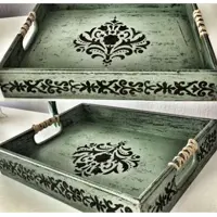 سینی چوبی پتینه شده رنگ سبز آبی  طراحی شده با دست و رنگ ثابت قابل تمیز کردن با دستمال مرطوب