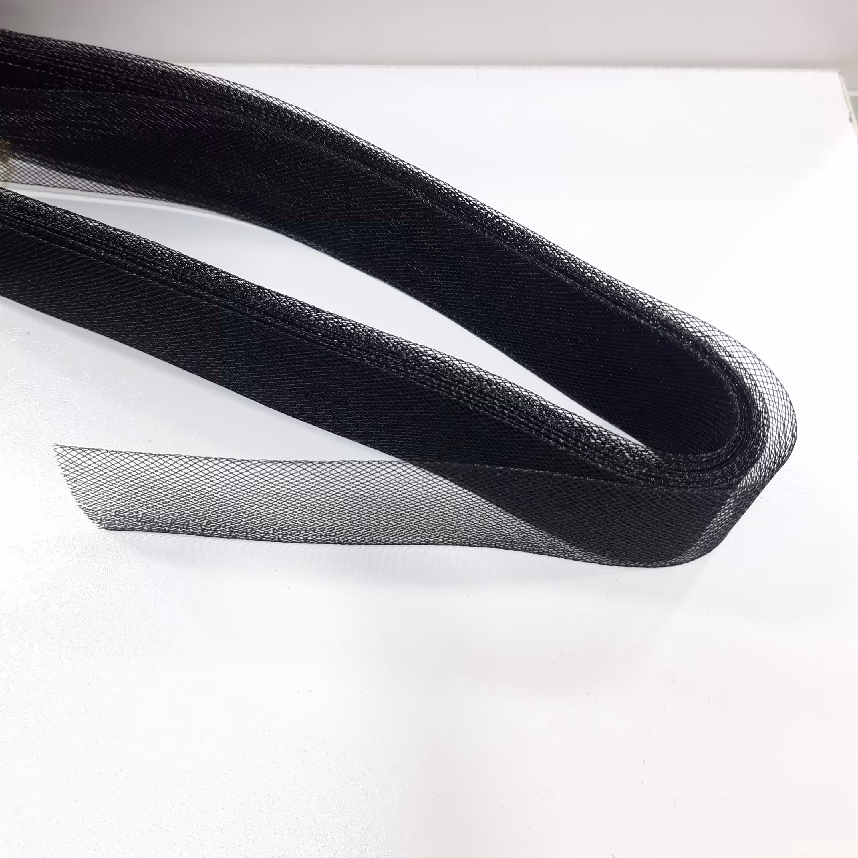 تور دبی 4 سانت مشکی و کرم (آف)زیرقیمت بازار