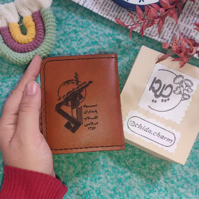 کیف کارت شناسایی کاملا دست دوز دوخته شده با چرم طبیعی 