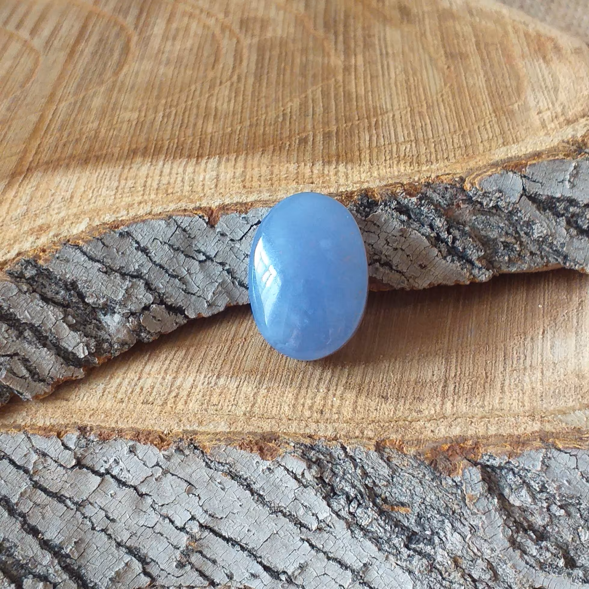 نگین عقیق ابی معدنی