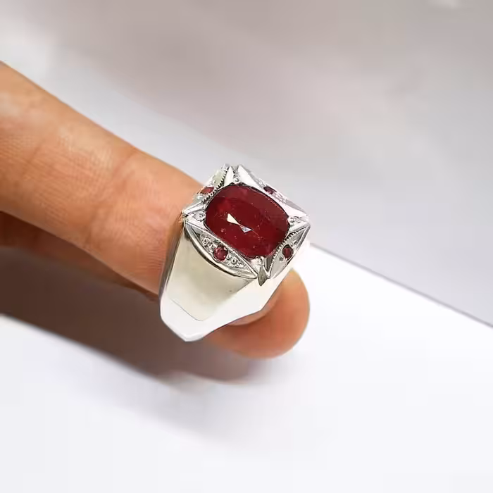 انگشتر یاقوت سرخ آفریقایی خوشرنگ