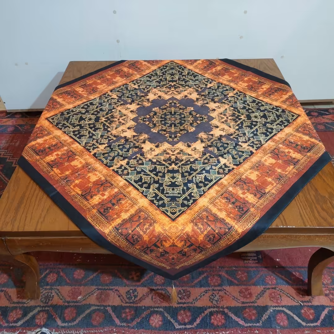 رومیزی طرح پازریک