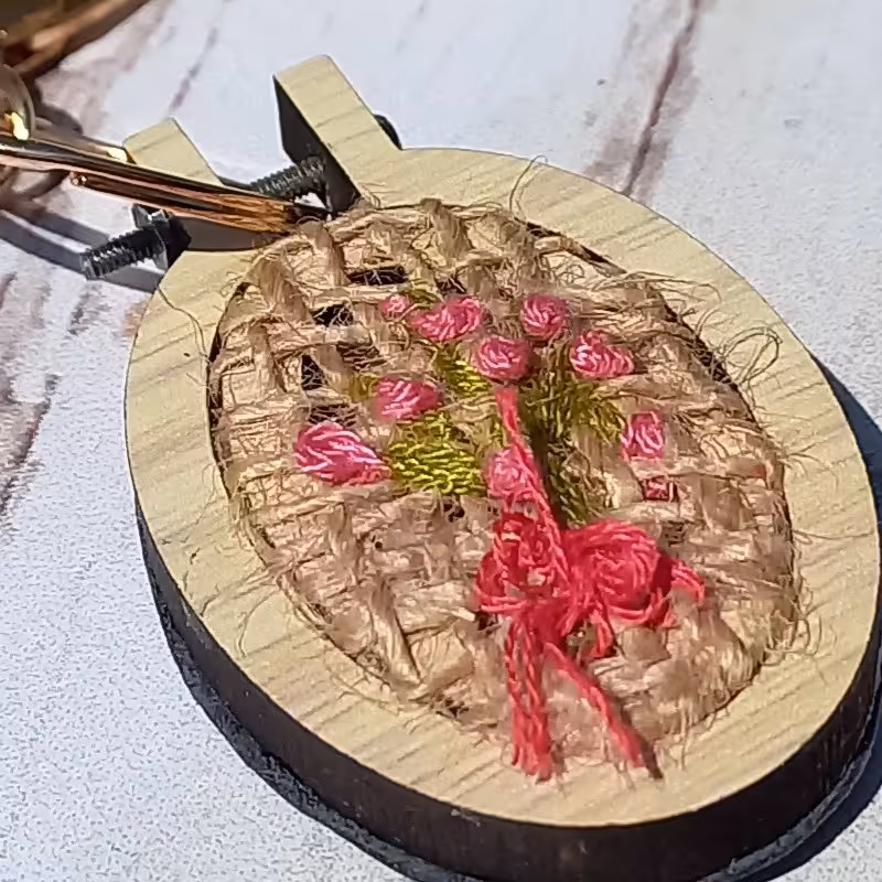 جا کلیدی و اویز کیف طرح شکوفه رز 