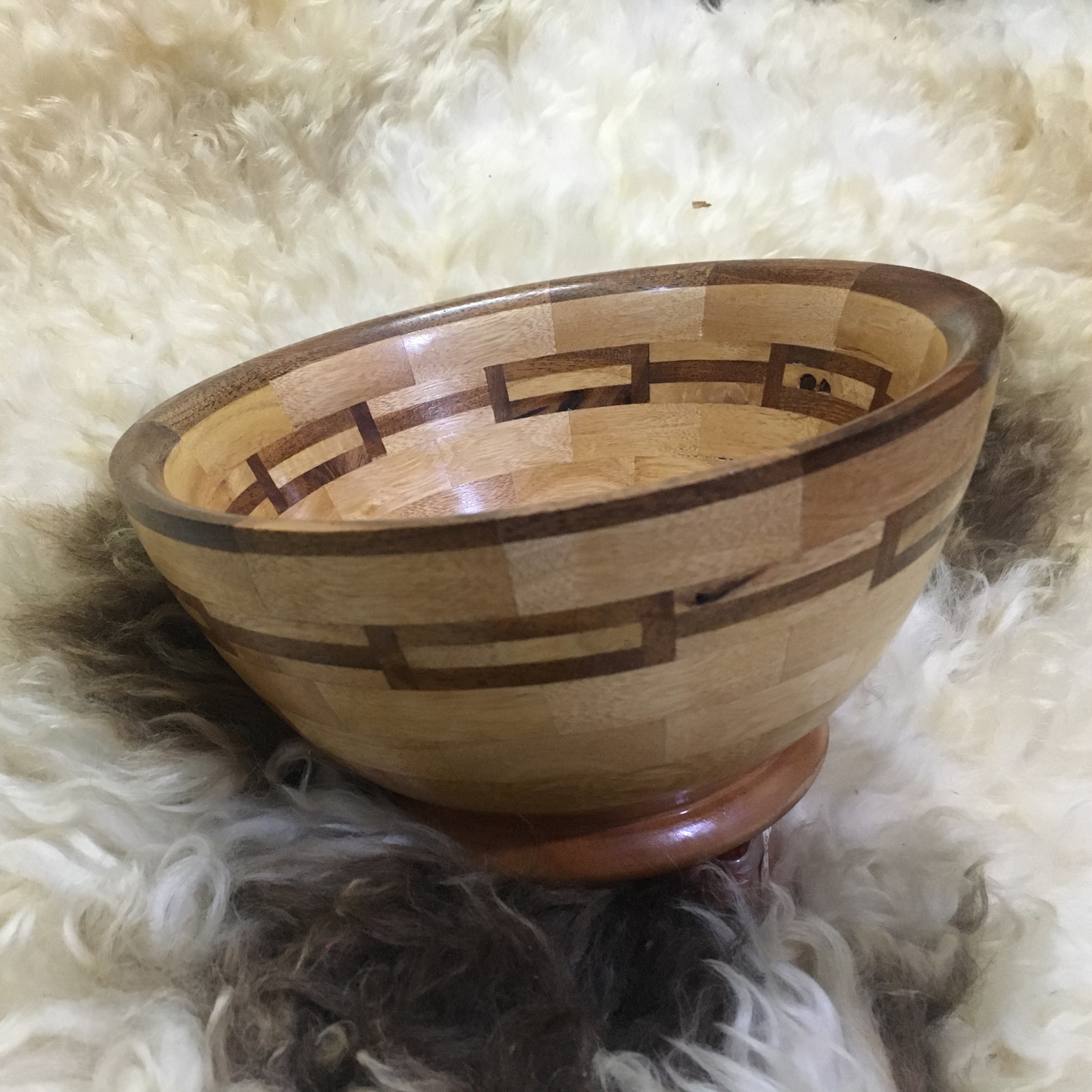 ظرف سرو آجیل ( نفیس) ( خراطی شده به روش لایه چینی)
