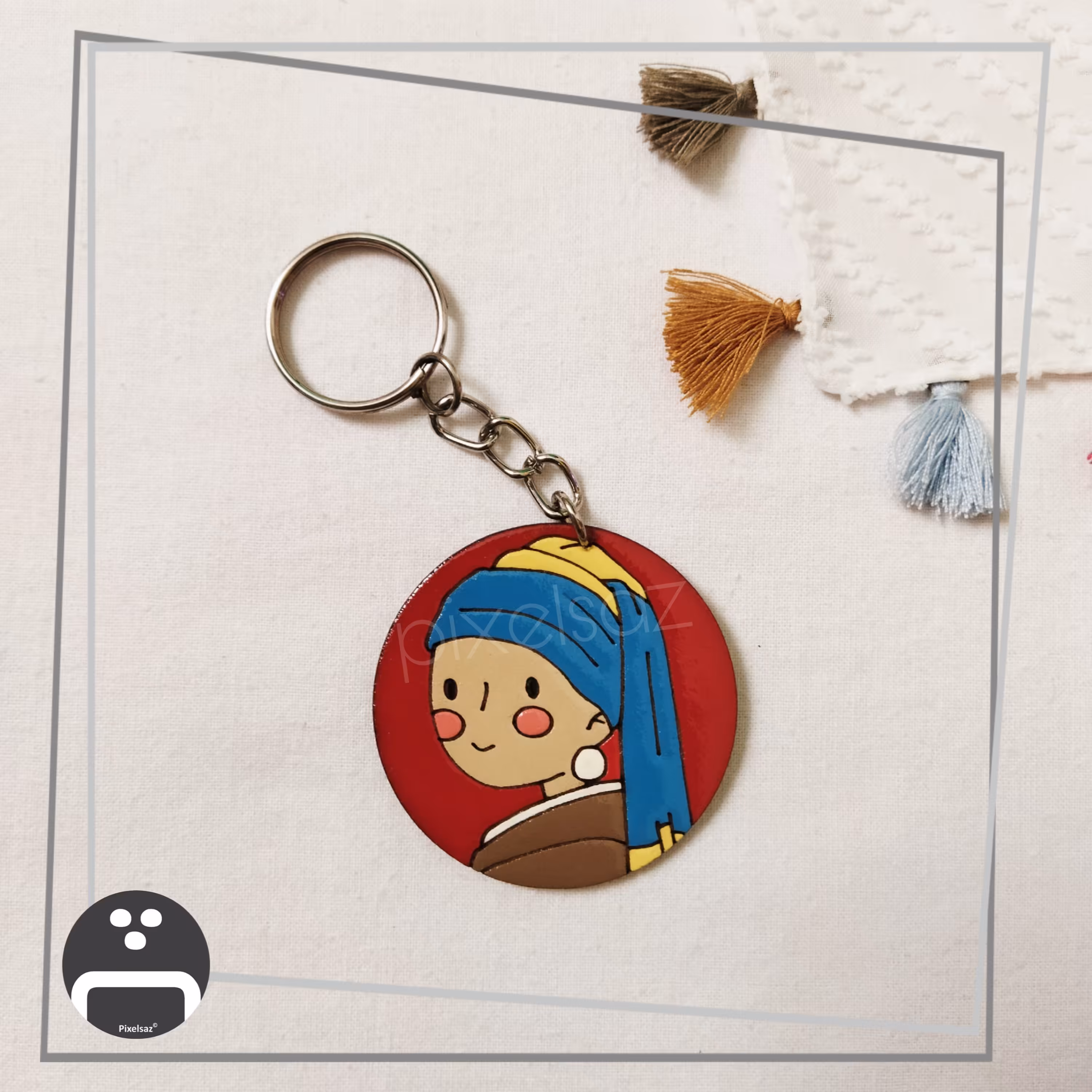 جاسوئیچی طرح دختری باگوشواره مروارید پیکسل ساز/جنس چوبی و نقاشی شده/مناسب برای آویز کلید