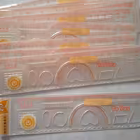 خط کش 20 سانتیمتر  شابلون دار و نقاله دار . قیمت تکی