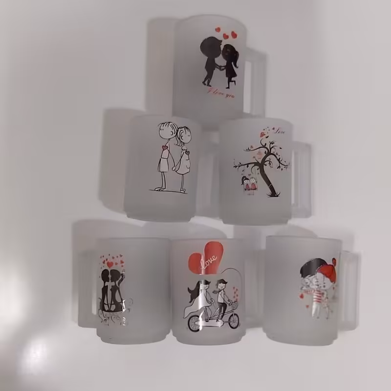 ماگ یخی شیشه ای طرحدارعروسکی مدل نیوزلند 