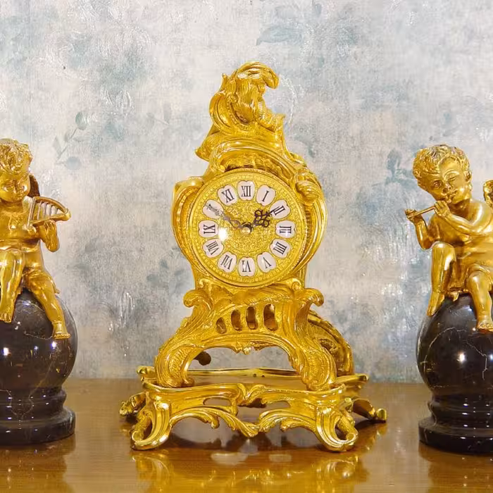 ست ساعت و شمعدان  روکوکو  (باربری - پس کرایه )