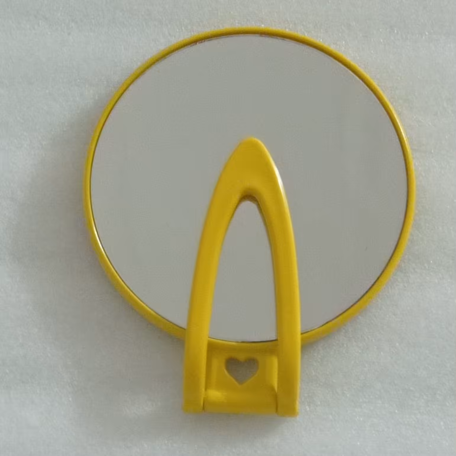 آینه زرد رنگ 3 ایکس