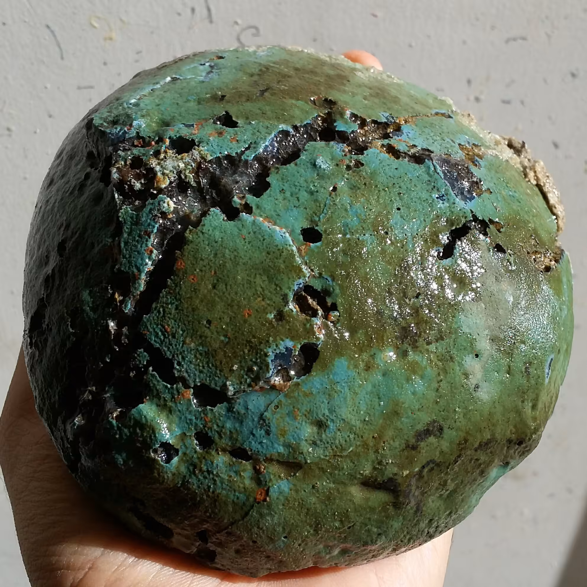 سنگ راف خام غووولپیکر عقیق برش نخورده 100 در100 طبیعی سرشار از خواص شاهکار خلقت
با قابلیت ساخت چندین نگین محشر بینظیر