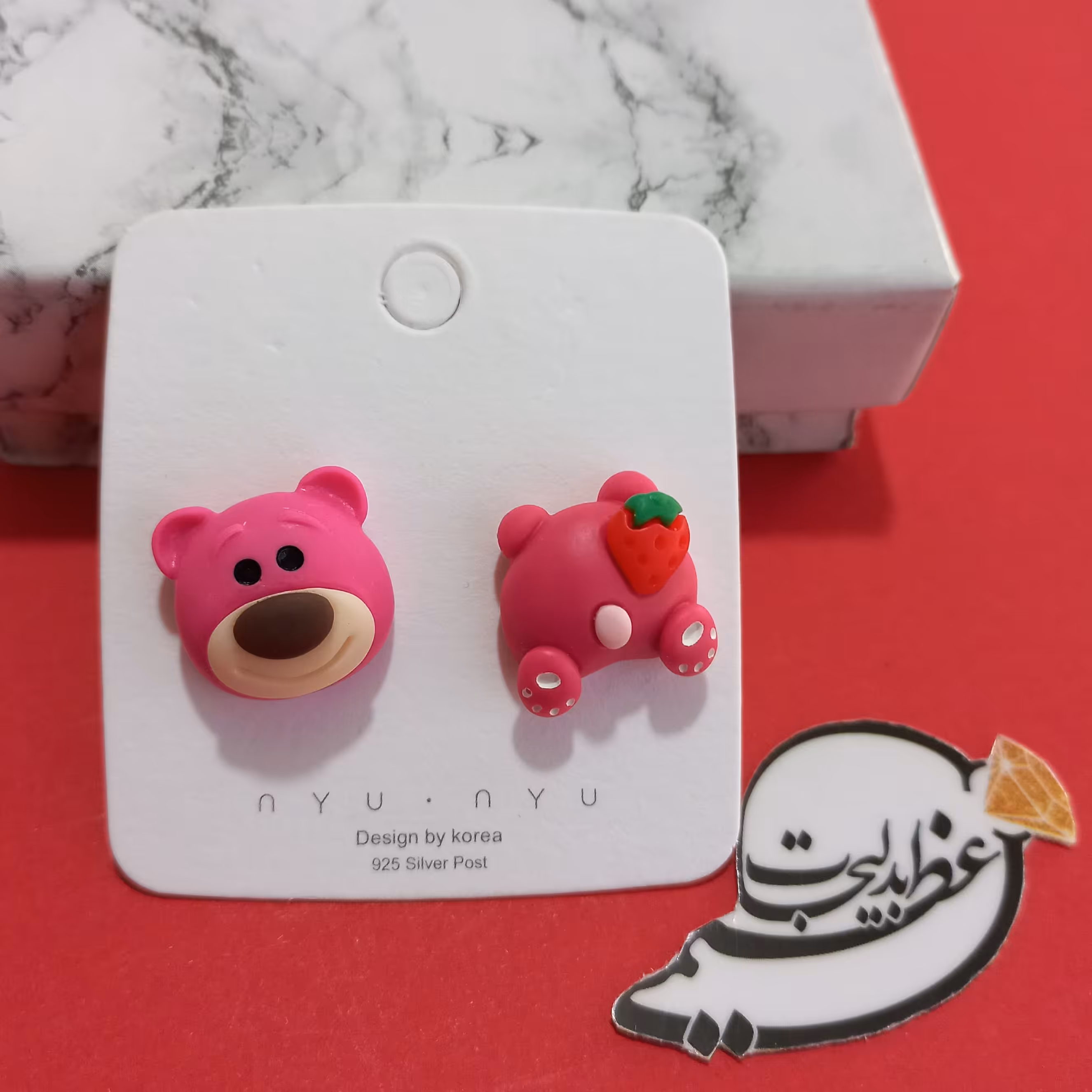 گوشواره میخی  فانتزی خوشگل و گوگولی سیلیکونی .ضد حساسیت .میخ کار از  جنس نقره و با کیفیت