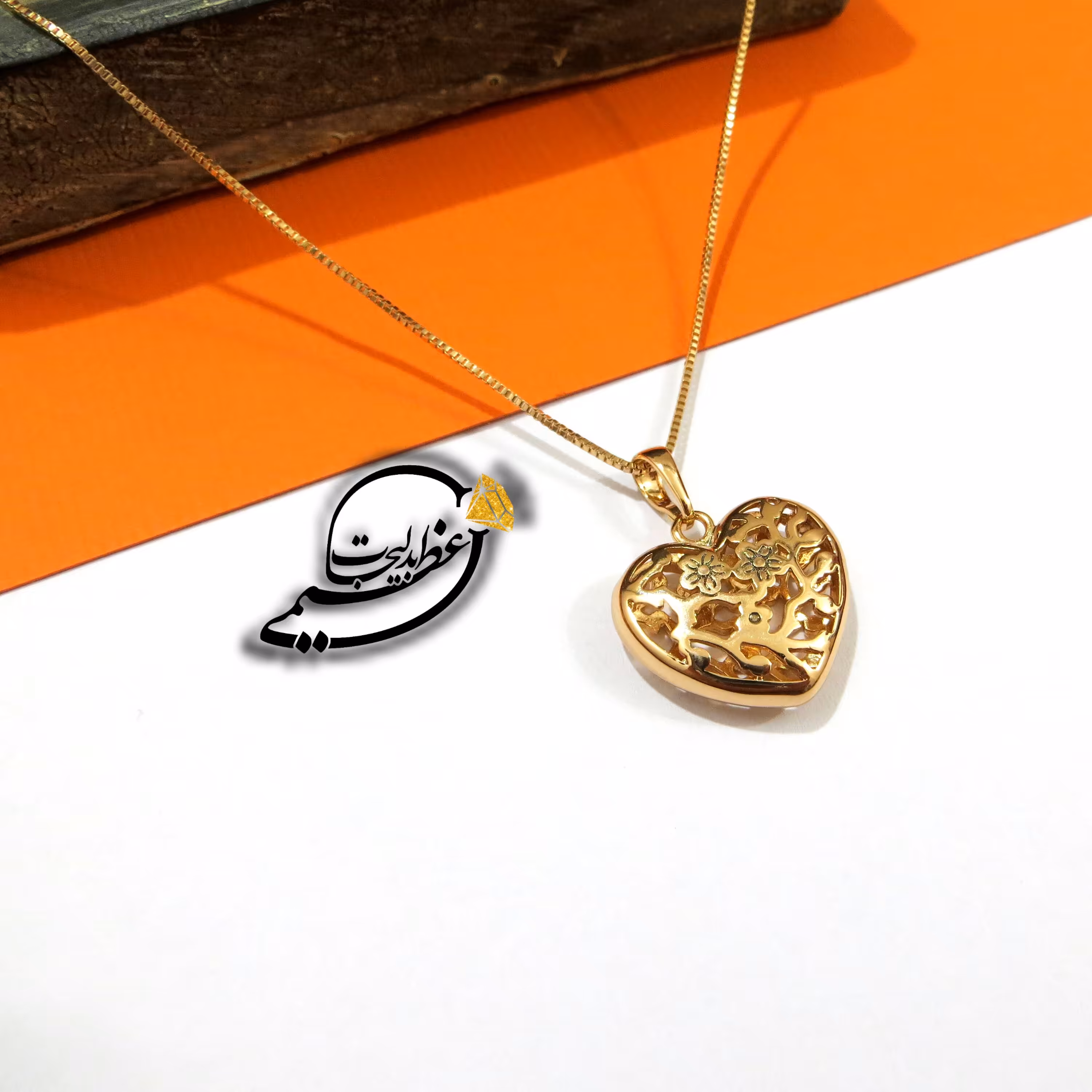گردنبند مارک Xuping از جنس مس روکش طلا طرح قلب مینیاتوری 3 بعدی نگین کاری طلایی بسیار زیبا 
