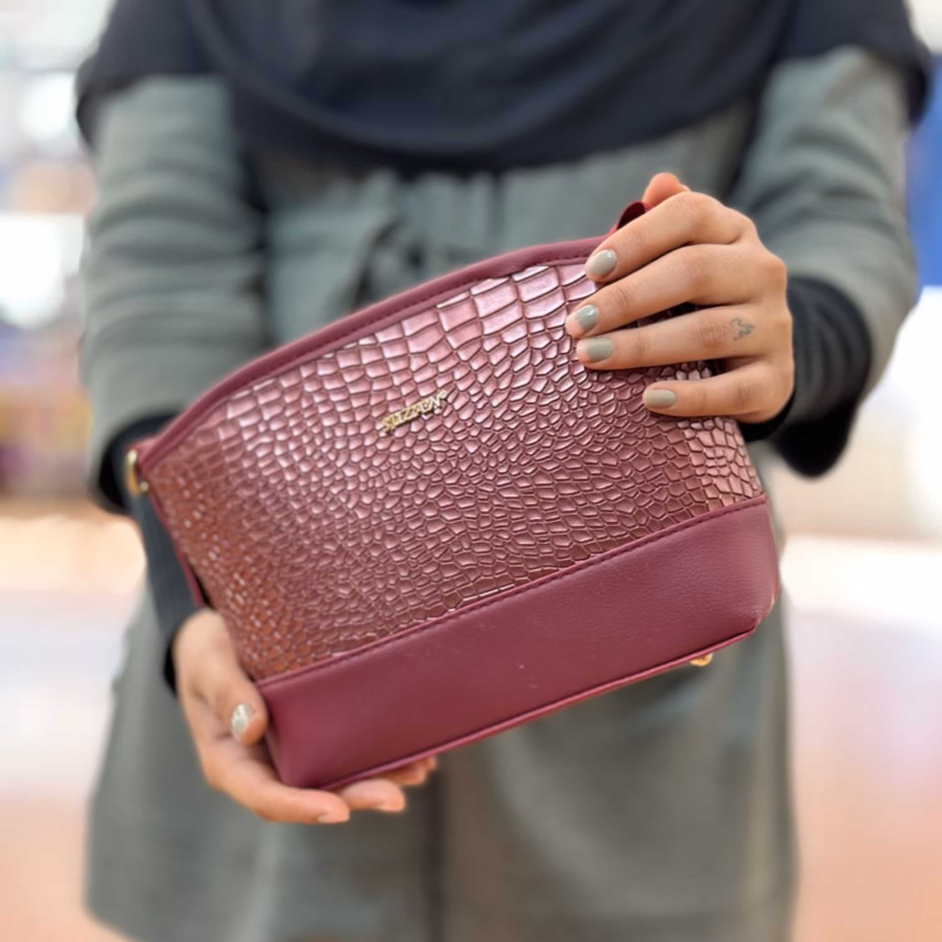 کیف زنانه . کیف پاسپورتی . کیف دخترانه