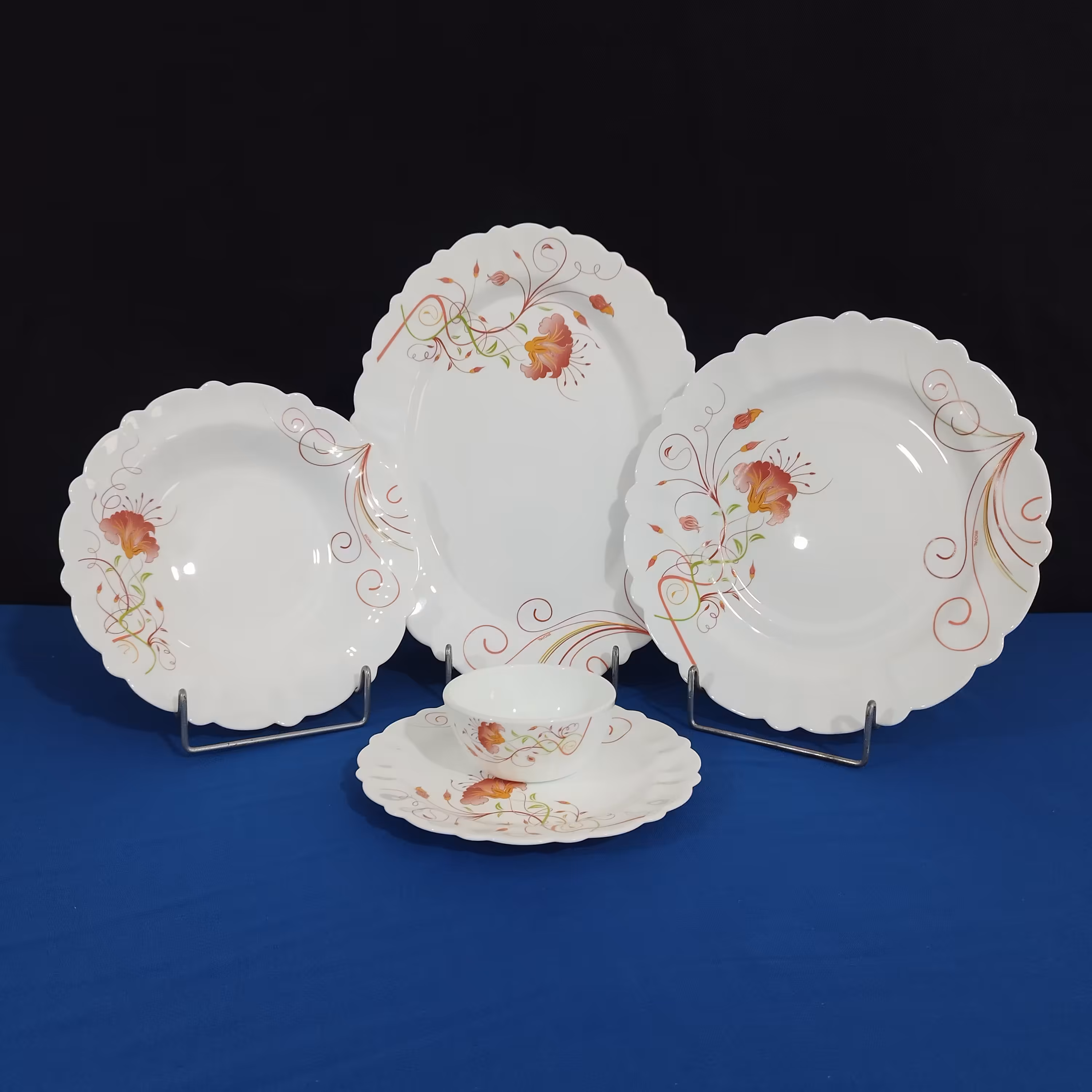 سرویس آرکوپال 25 پارچه طرح صبا قرمز با ارسال رایگان