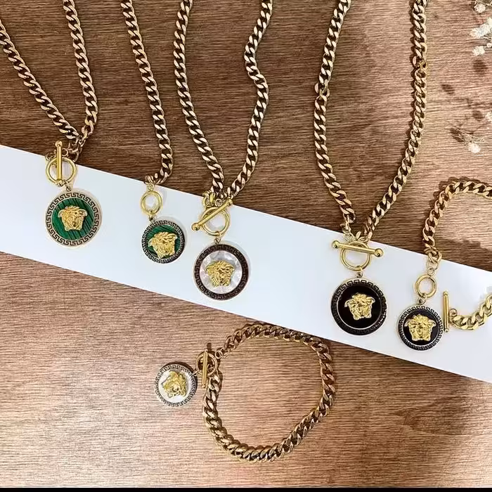 ست گردنبند و دستبند ورساچه