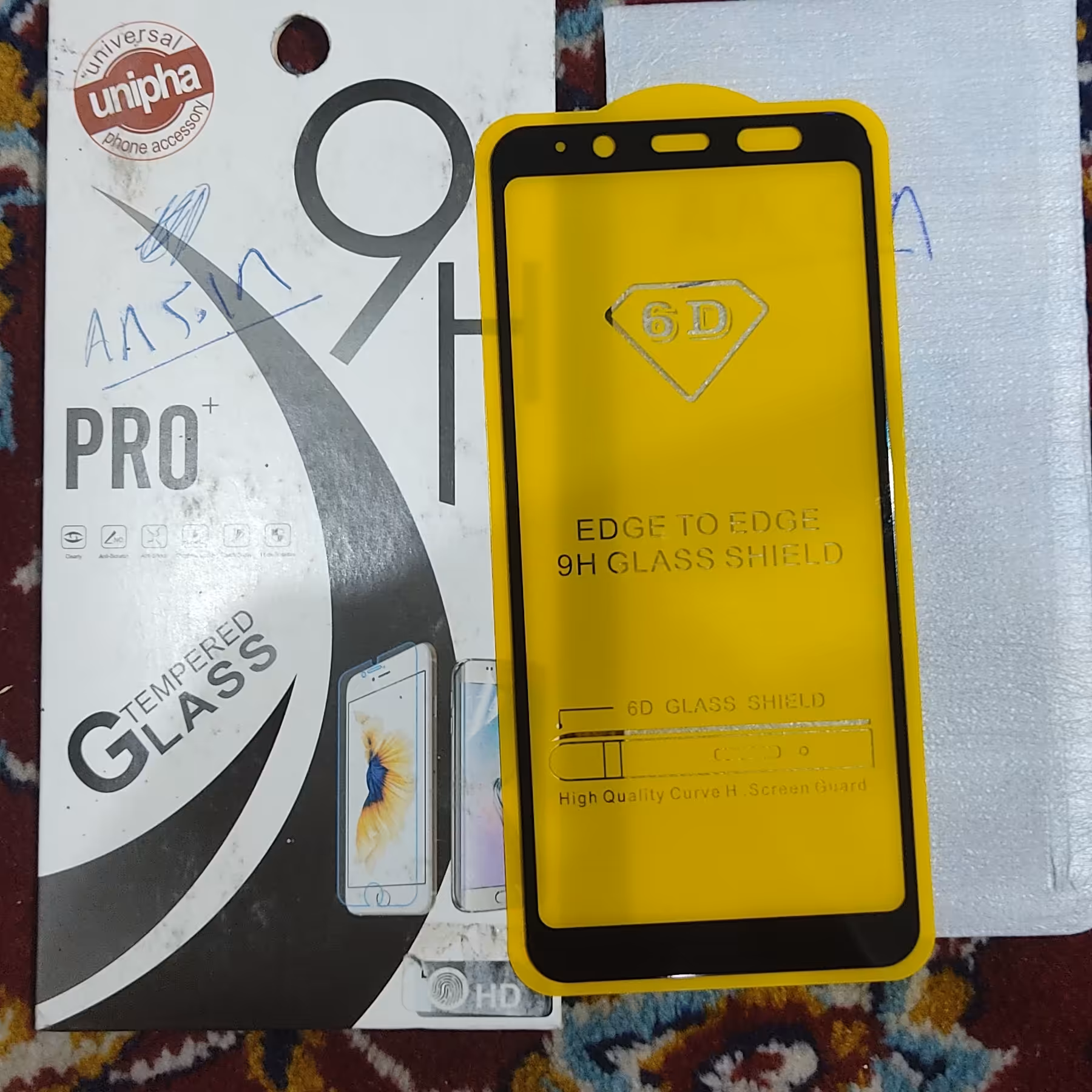 گلس مناسب برای سامسونگ A82018