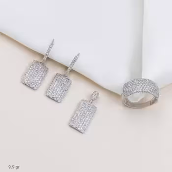 نیم ست نقره مدل پرنس نگین برلیان اتریشی کد 1674