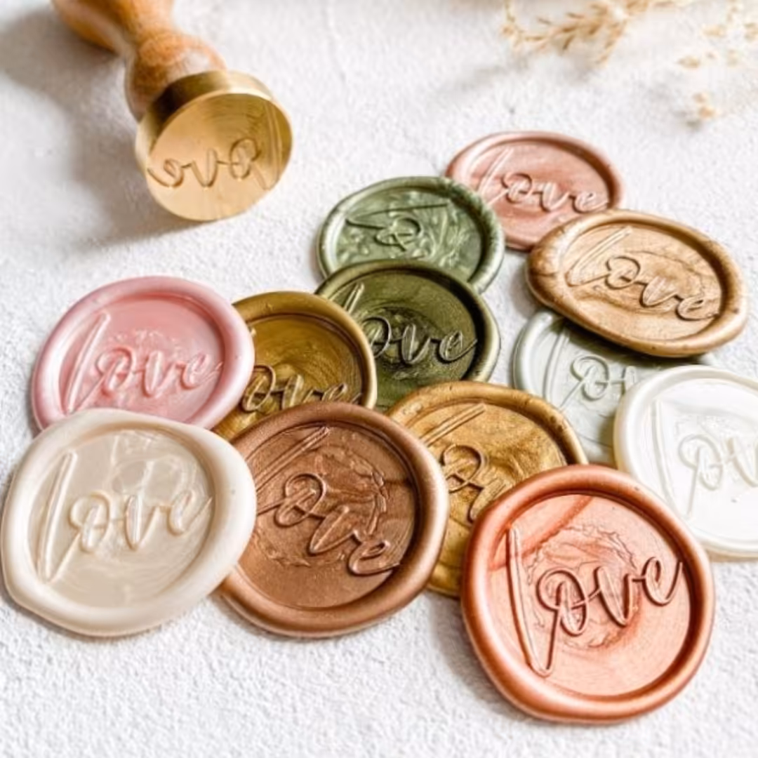 موم آماده طرح love عشق با رنگ دلخواه 20 عددی مناسب زیبا کردن بسته پاکت جعبه و ساخت گیفت عقد عروسی نامزدی تزئینی