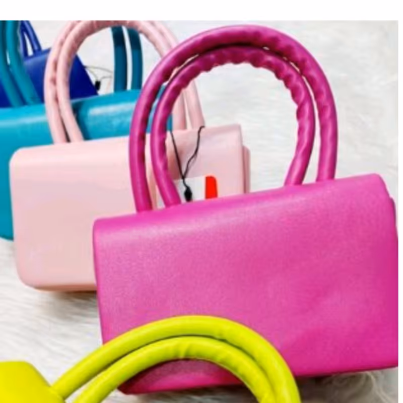 کیف پاسپورتی فانتزی دخترانه ،دسته کوتاه و بلند ،رنگ مشکی ،کرم،نارنجی موجوده