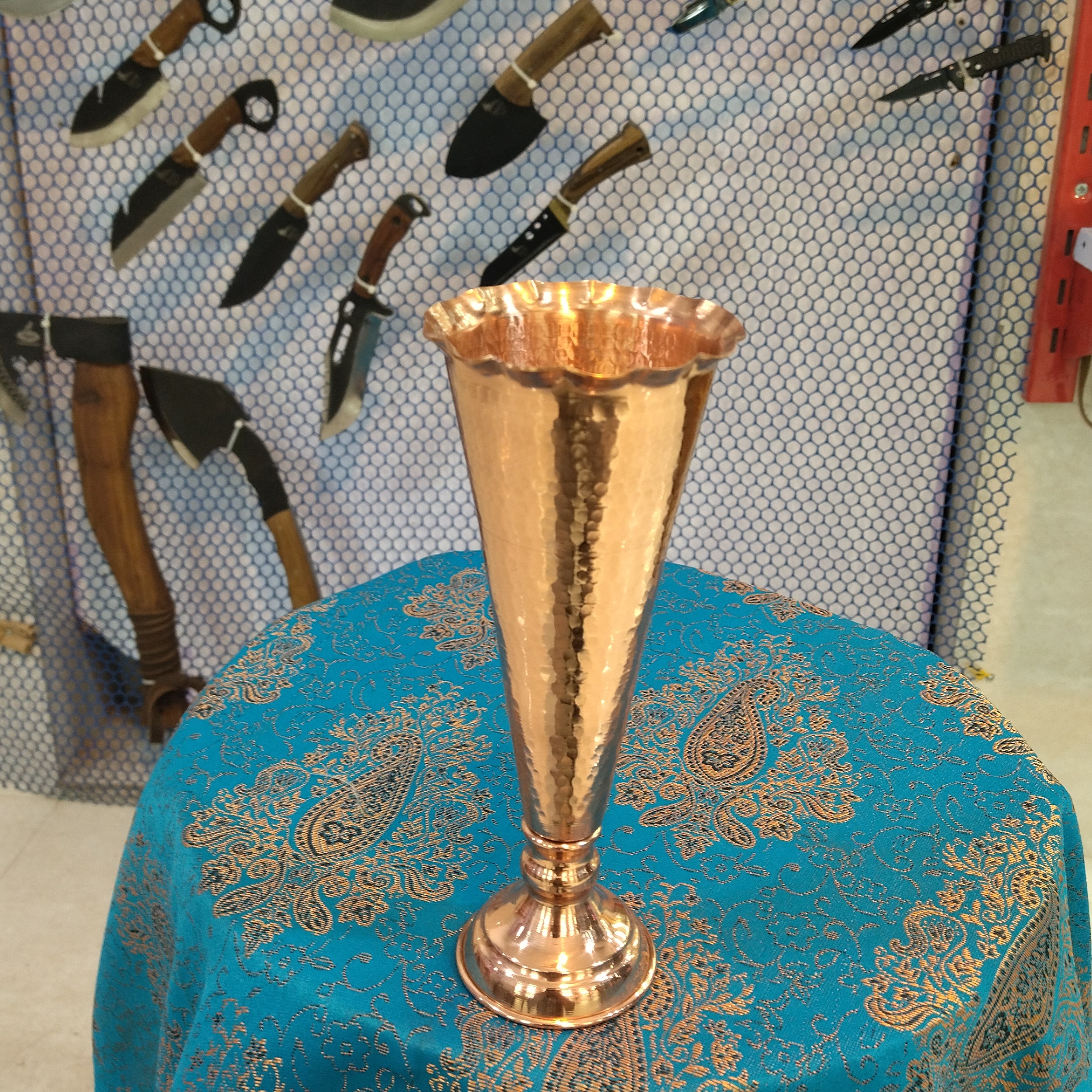 گلدان شیپوری مسی