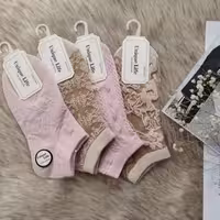 جوراب زنانه و دخترانه 