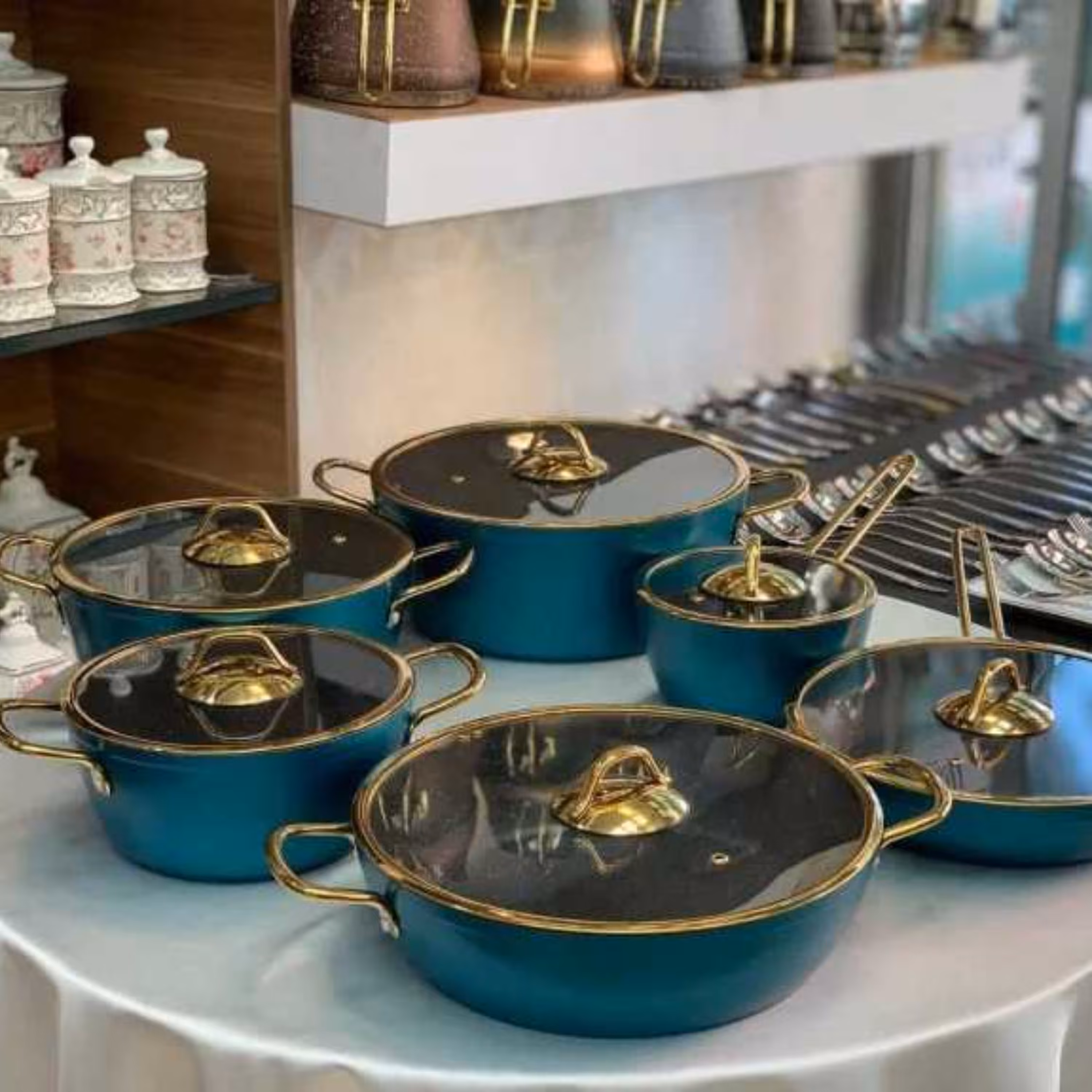 سرویس قابلمه 12 پارچه KZP دسته طلایی