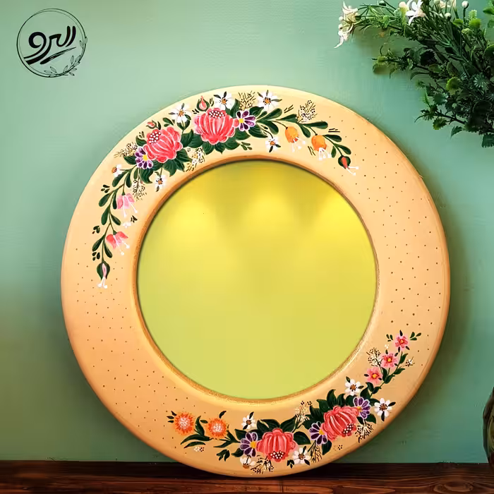 قاب آینه نقاشی شده دایره دکوراتیو زمینه روشن 